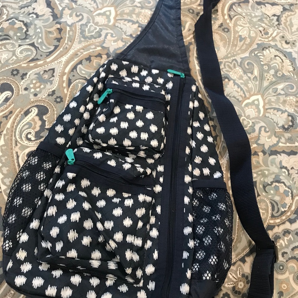 Thirty-One Sling Back Bag